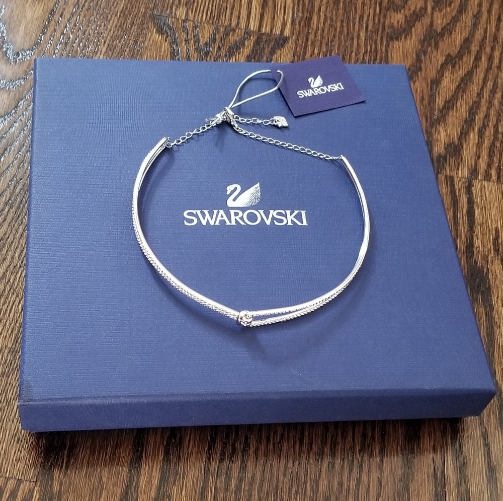 NEW with box Swarvoski life long chocker necklace